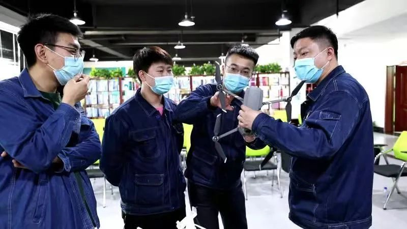 大興安嶺供電公司：進入無人機智能巡檢時代3.png