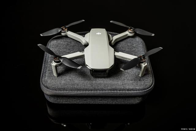 無人機能否帶上飛機，電池能量是關(guān)鍵，超過標準的電池克快遞托運4.jpeg