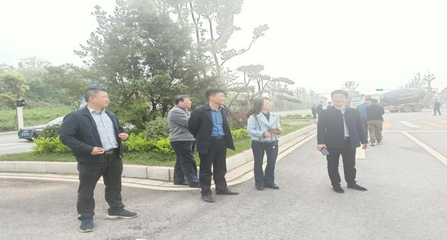 無人機撲救森林火災(zāi)在柴桑區(qū)舉行第二次預(yù)演1.png