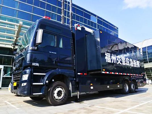 5G+4K還帶無人機！這樣科技感爆棚的警車，帥到你了嗎？1.png