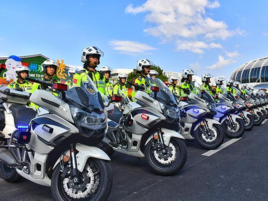 5G+4K還帶無人機！這樣科技感爆棚的警車，帥到你了嗎？4.png